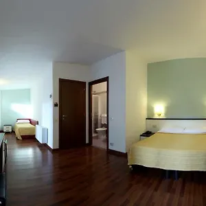 Hotel Lux Durante, Milano